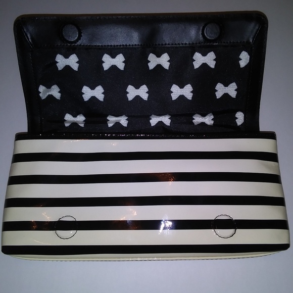 Kate Spade Black & White Stripe Clutch Bag - Picture 5 of 8